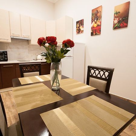 Wonderful Flat On City Center Uzhhorod Exterior photo